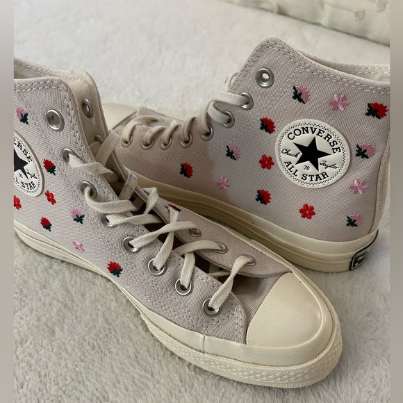 Chuck 70 Floral Embroidery Women’s High Top Shoe - Picture 8 of 11